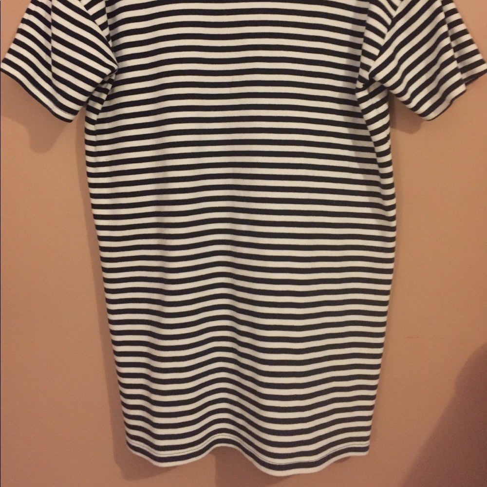 Dress. - Picture 2 of 2